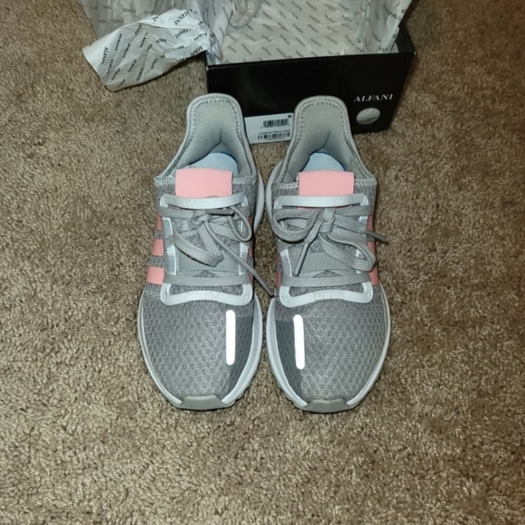 Adidas U Path Run Pink and Gray Shoes - Picture 3 of 8
